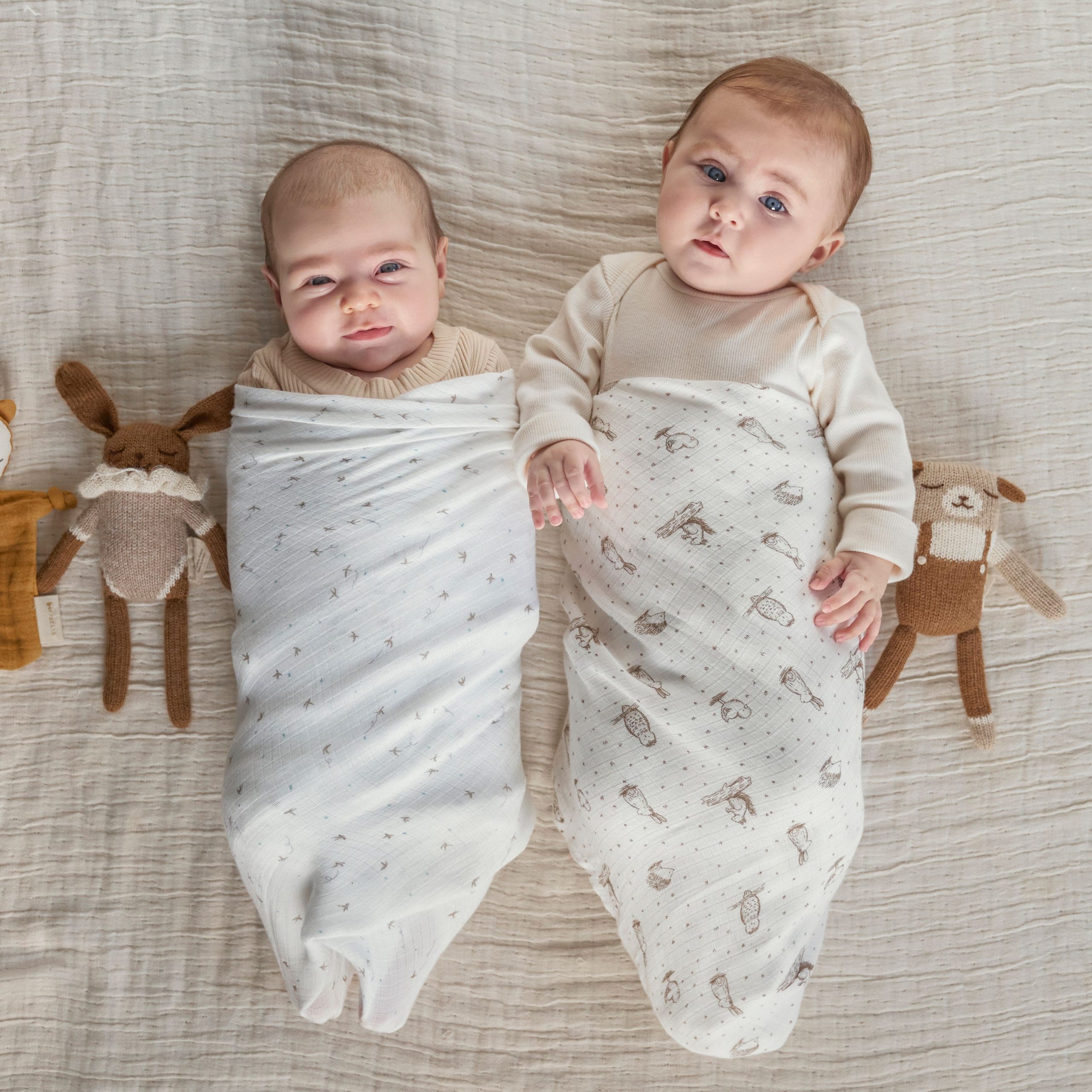 essentials silky soft swaddle blanket 2 pack - Image 3