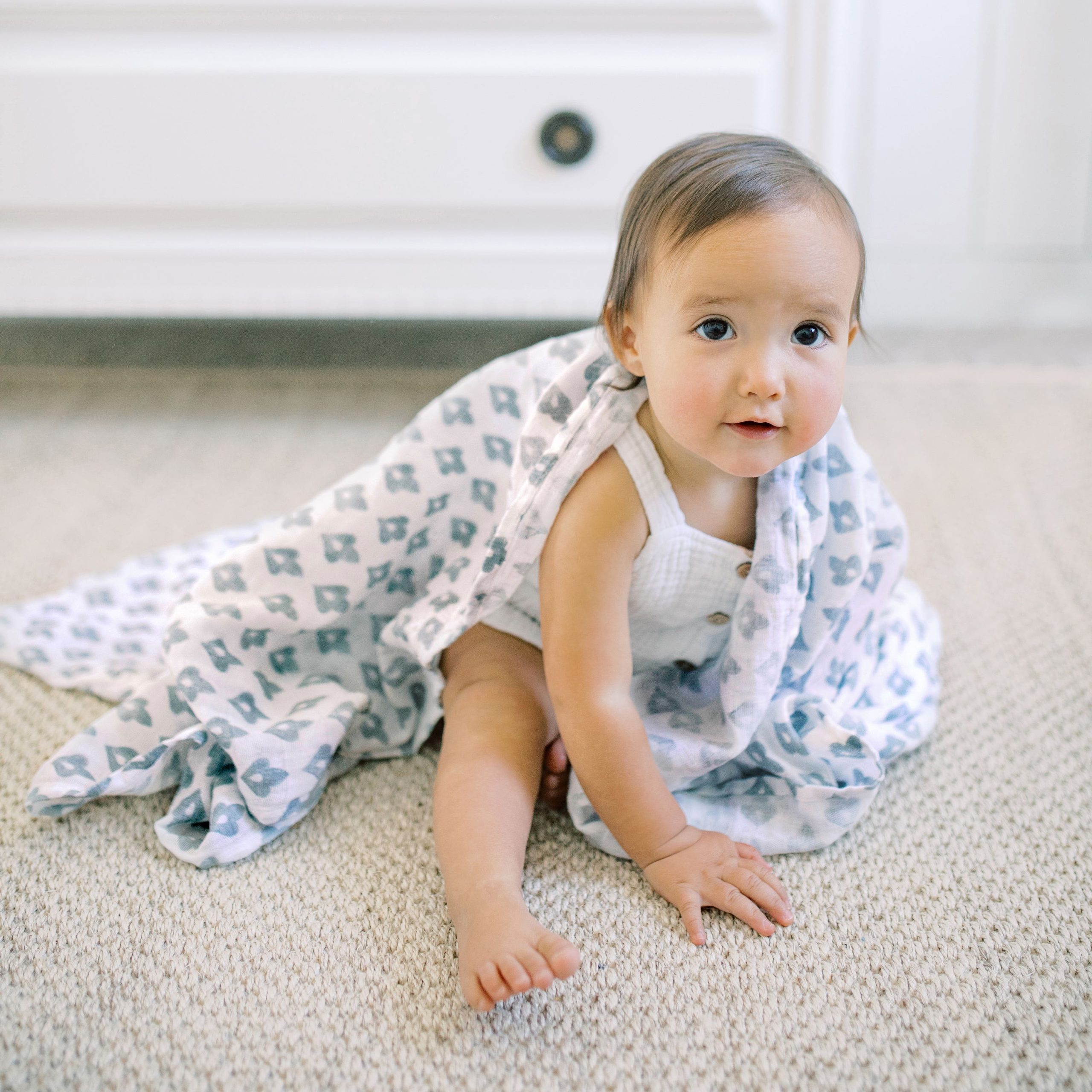 boutique 100% cotton muslin swaddle blanket 4 pack - Image 4