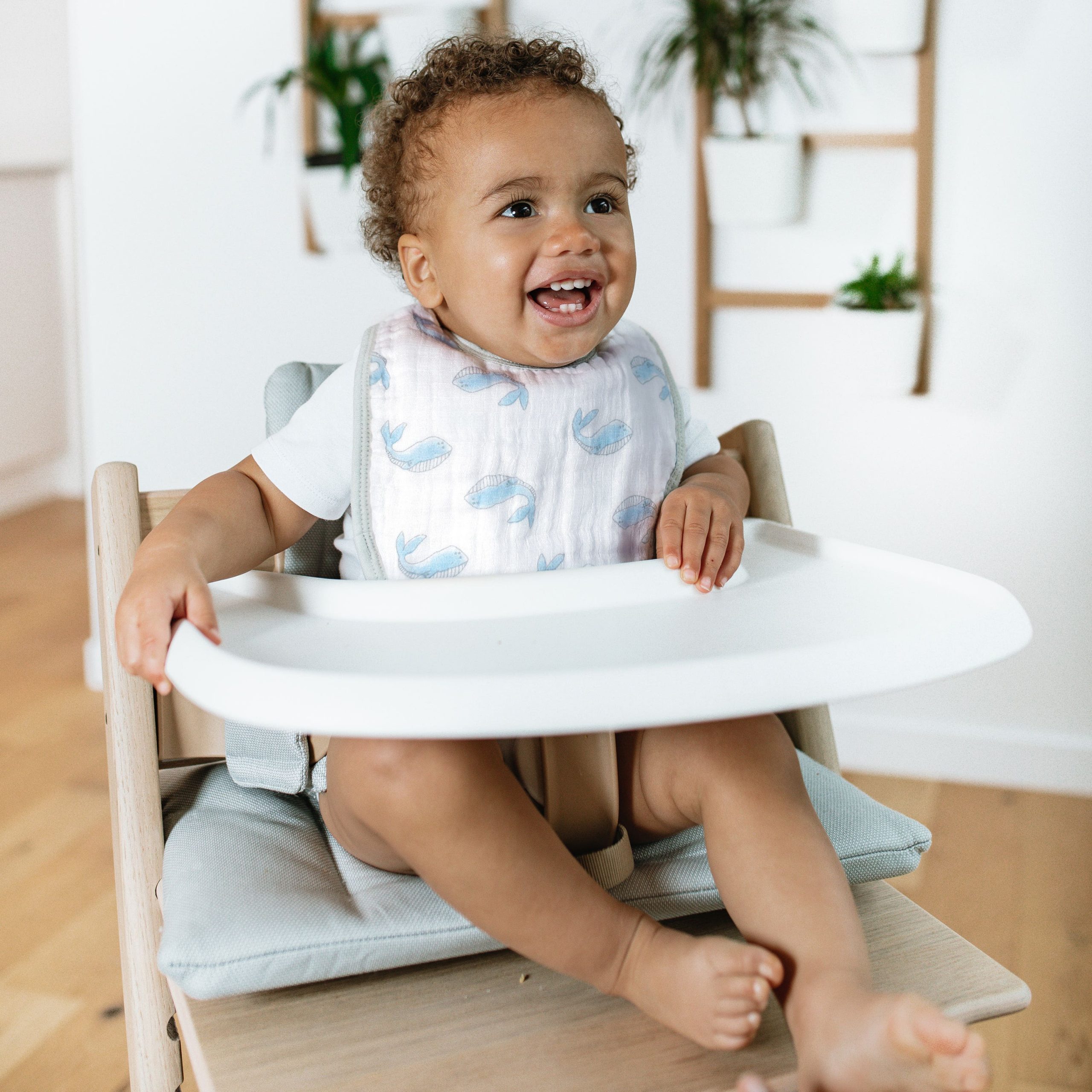 essentials cotton muslin snap bibs 3 pack - Image 2